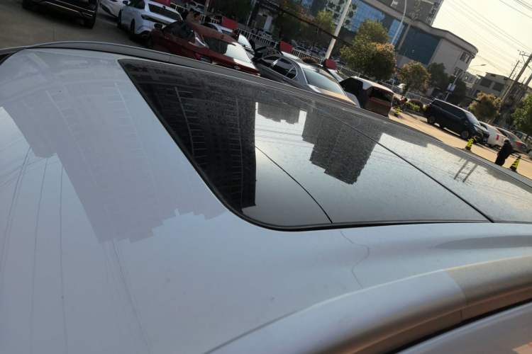 Used Geely Auto Emgrand X7 Sport 2016 2.0L Manual Smart Connect Version
