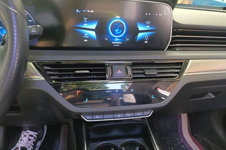 Used Hongqi HS5 2022 Revised Version 2.0T Smart Connect Flagship Edition