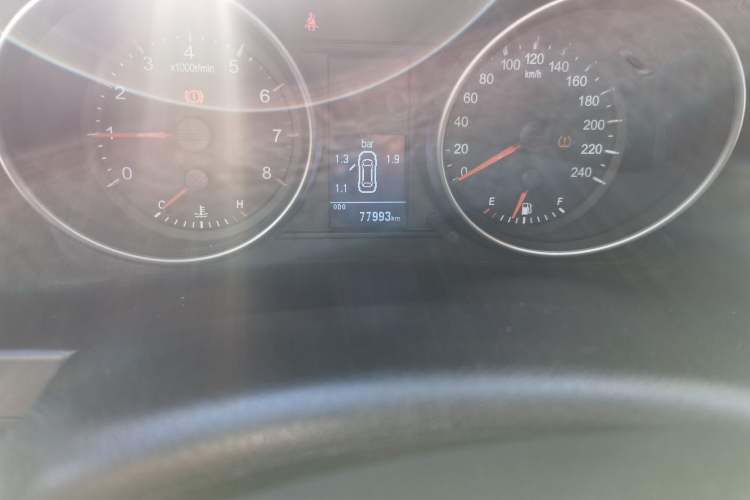 Used Haval H6 2014 Upgraded Model 1.5T Manual Two-Wheel Drive Elite Version Odometer Close Up