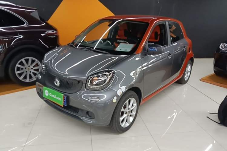 Used smart forfour 2016 1.0L 52 kW Dynamic Edition