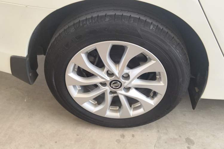 Used Nissan Sylphy 2022 Classic 1.6XE CVT Comfort Edition Right Rear Wheel Hub