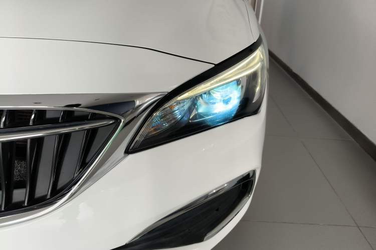 Used Buick Verano 2018 Sedan 15S Automatic Leading Model