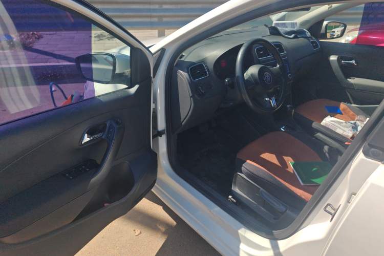 Used Volkswagen Polo 2013 1.6L Automatic Comfort Edition