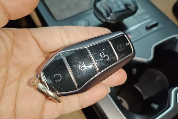 Used BYD Song L DM-i 2025 Intelligent Driving Version 112 km Leading Trim