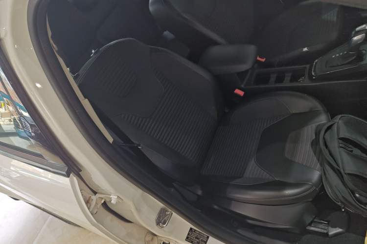 Used Ford Focus 2017 Hatchback 1.6L Automatic Fashion Edition Smart Drive Version