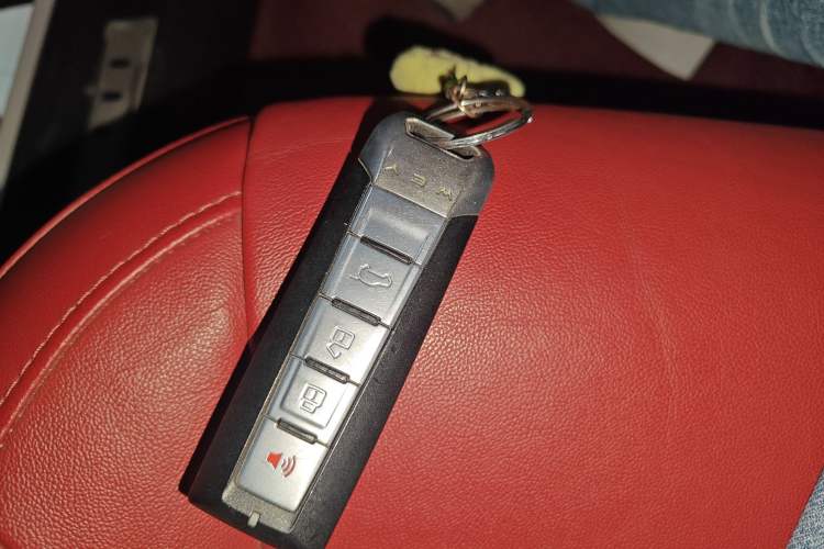 Used Wey VV5 2019 Upgraded Model 2.0T Two-Wheel Drive Flagship Version China V Standard