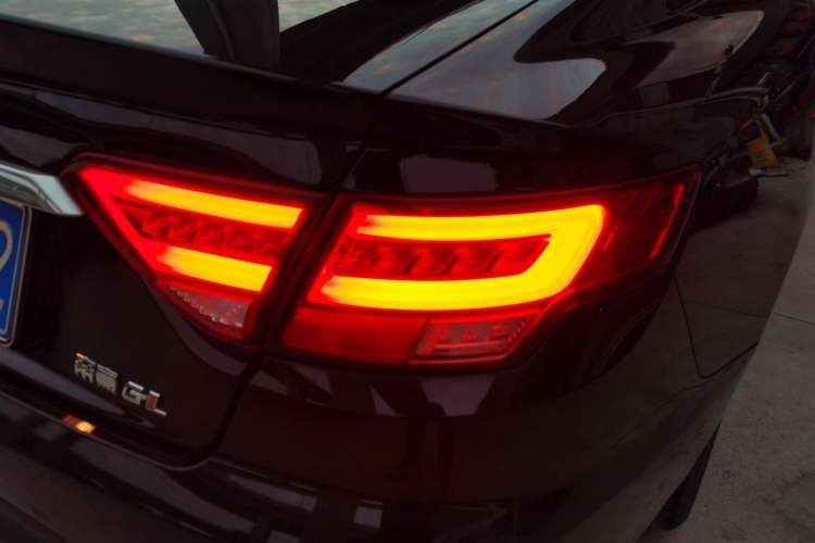 Used Geely Auto Emgrand GL 2018 1.8L DCT Elite Smart Connectivity Version
