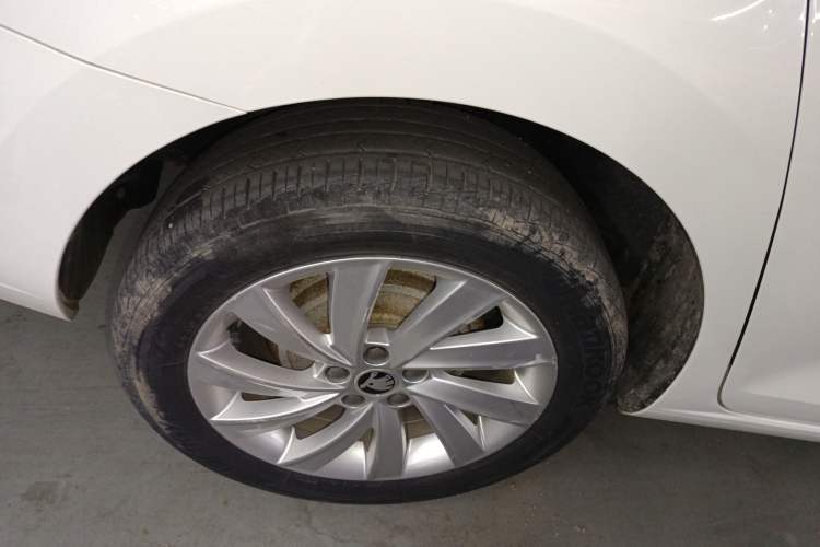 Used Skoda Rapid 2018 1.6L Automatic Comfort Edition
