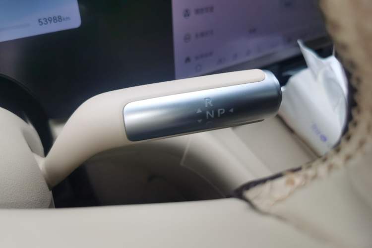 Used Hima AITO M9 2024 Range-Extended Ultra Version 42 kWh 6-Seater Model Gear Lever