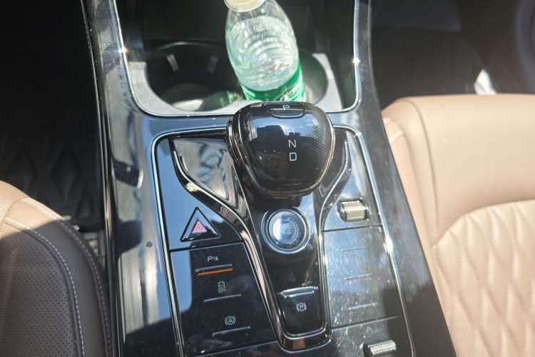 Used BYD Han 2023 EV Champion Edition 715KM Front-Drive Prestige Model Gear Lever