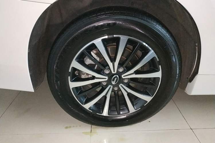 Used GAC Trumpchi M8 2023 Lingxiu Series 390T Deluxe Edition Right Rear Wheel Hub