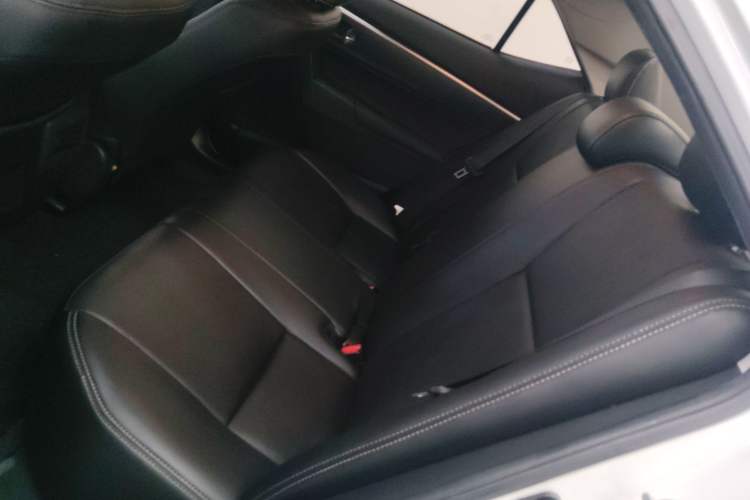 Used Toyota Corolla 2014 1.6L CVT GL
