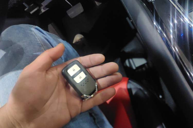 Used Honda Vezel 2020 1.5L CVT Luxury Edition
