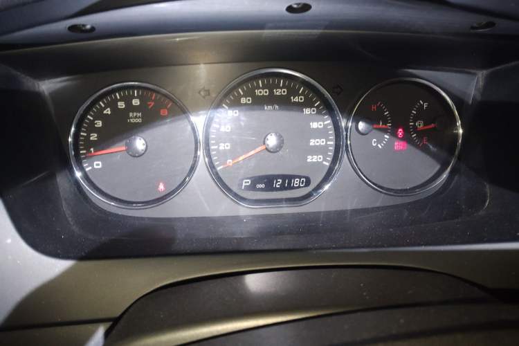 Used Roewe W5 2014 1.8T 2WD Automatic Tharu Special Edition