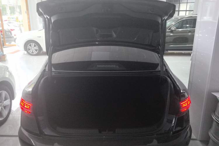 Used Volkswagen Sagitar 2021 280TSI DSG Excellence Edition Trunk