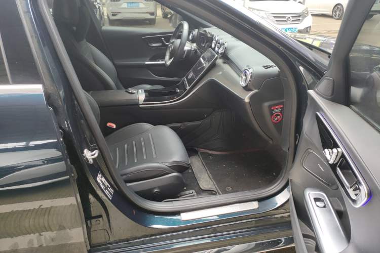 Used Mercedes-Benz C-Class 2023 Second Facelift C 260 L Sport Edition
