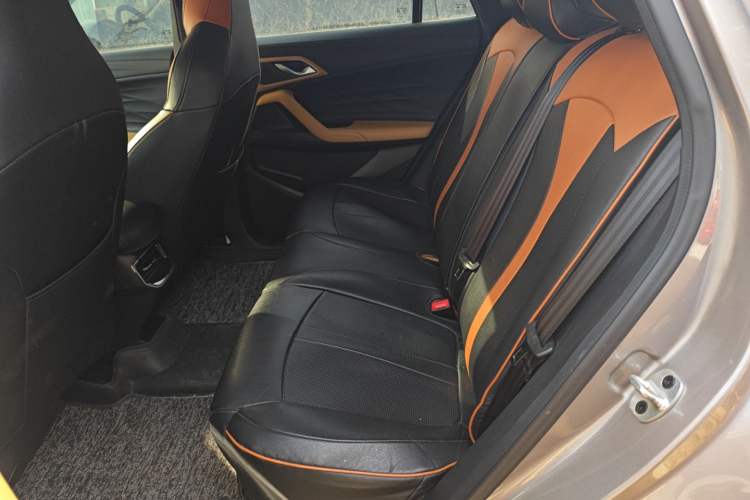 Used Roewe RX5 New Energy 2023 eRX5 Super Hybrid Premium Edition Left Rear Seat