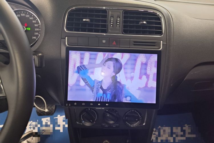 Used Volkswagen Polo 2016 1.6L Automatic Comfort Model