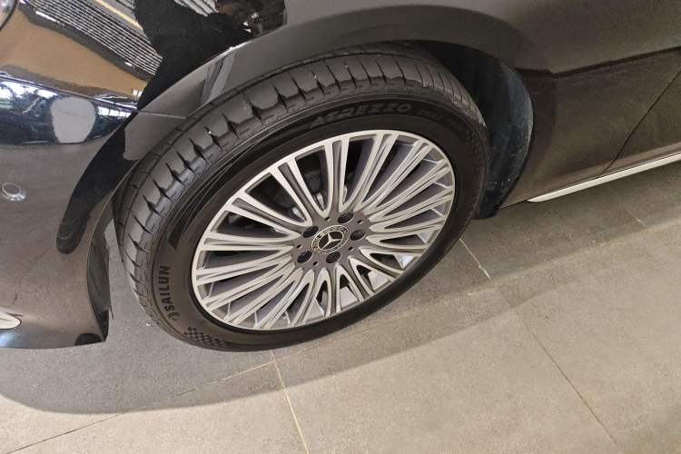 Used Mercedes-Benz E-Class 2021 Restyled E 300 L Luxury Edition
