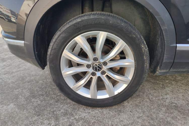 Used Volkswagen T-ROC 2021 280TSI DSG Two-Wheel Drive Elite Connect Edition
