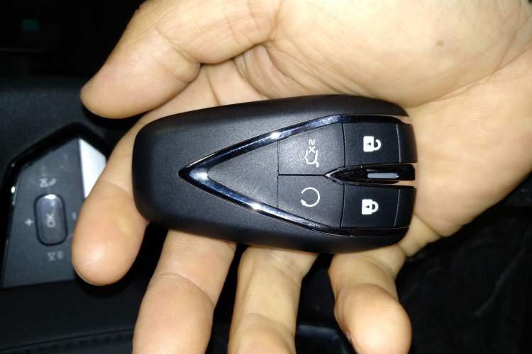 Used CHANGAN OSHAN 520 2025 Standard Edition
