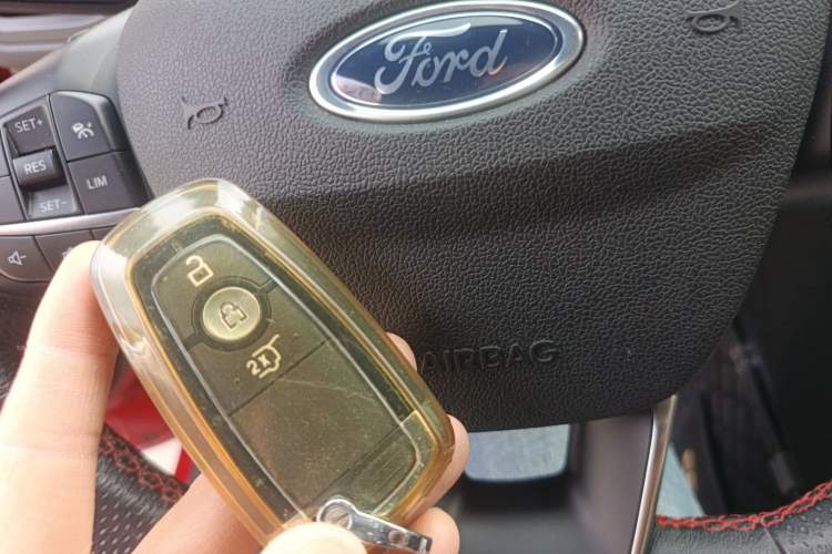 Used Ford Escape 2020 EcoBoost 245 Four-Wheel Drive ST-LINE Deluxe Edition
