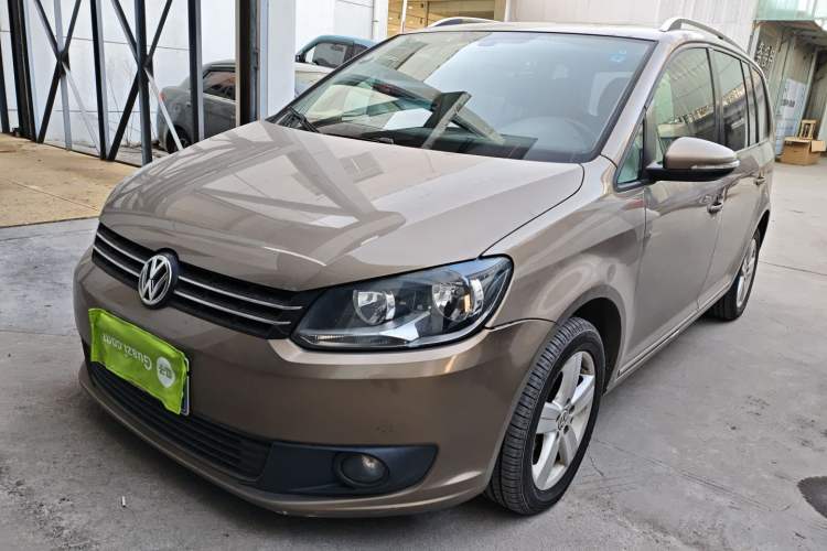 Used Volkswagen Touran 2015 1.4T DSG Comfort Edition 5 Seats