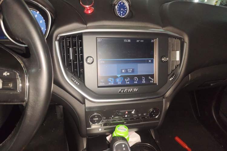 Used Maserati Ghibli 2014 3.0T Standard Edition Audio And AC Panel