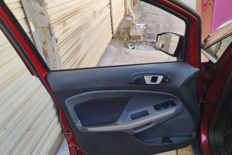 Used Ford EcoSport 2013 1.5L Automatic Fashion Model
