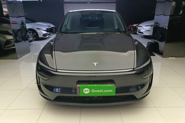 Used Tesla Model Y 2025 Long-Range All-Wheel-Drive Version Front