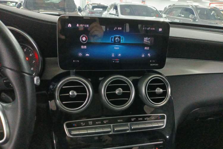 Used Mercedes-Benz GLC 2020 GLC 260 L 4MATIC Dynamic Model
