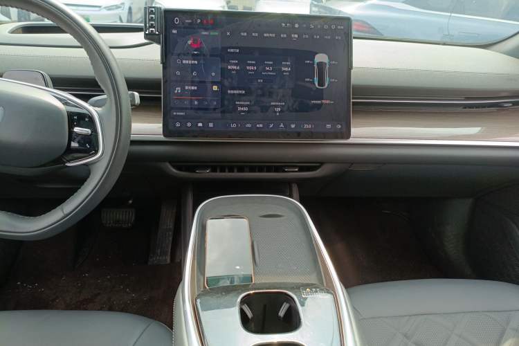 Used CHANGAN NEVO A07 2024 All-Electric "True Fragrance" Edition 515 Luxurious Model 58.9 kWh Audio And AC Panel