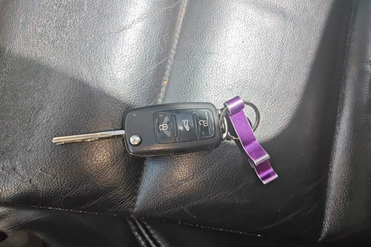 Used Volkswagen Tiguan 2012 2.0 TSI Automatic All-Wheel Drive Elite Edition Vehicle Key