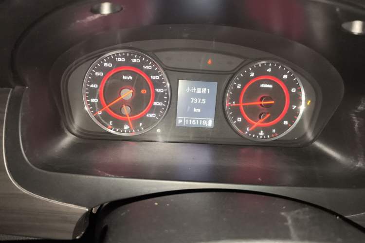 Used SAIC MAXUS G10 2019 PLUS 2.0T Automatic Elite Edition China V Standard