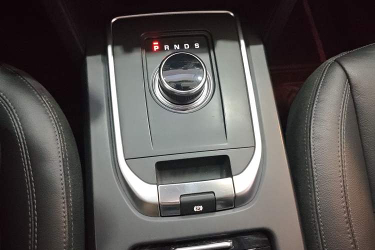 Used Land Rover Discovery Sport 2019 240 PS PURE Edition China V Standard Gear Lever