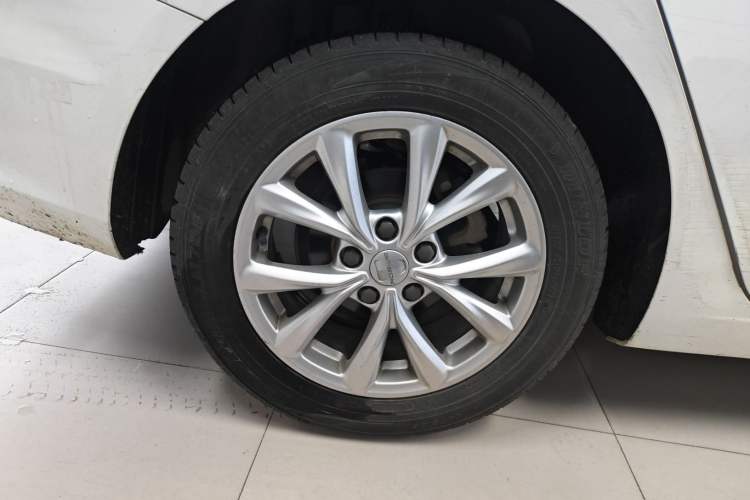 Used Roewe i5 2019 1.5L Manual 4G Connected Langyue Edition