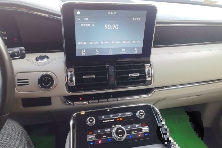 Used Lincoln Navigator 