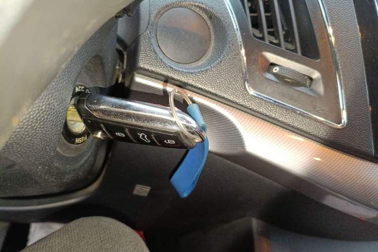 Used JAC Refine S5 2015 1.5T Manual Comfort Model
