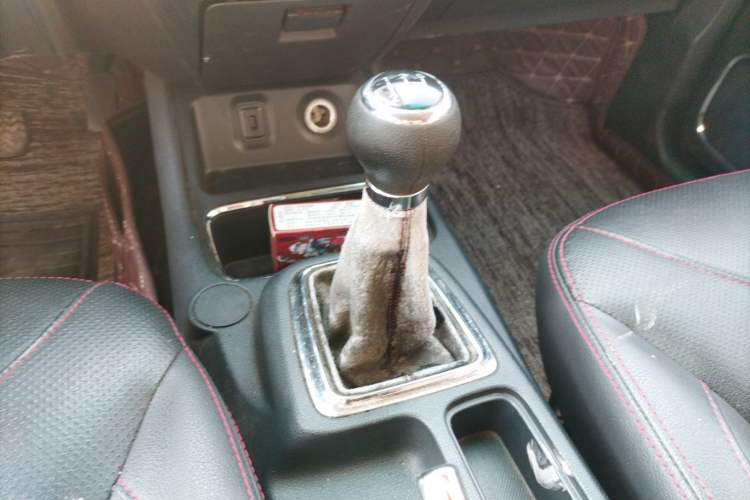 Used Jinbei 750 2015 1.5L Luxury Model
