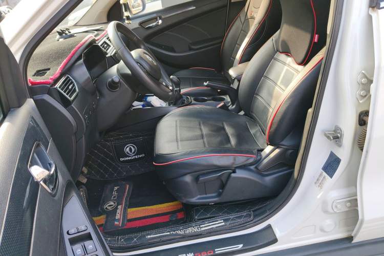 Used Dongfeng Fengon 580 2021 Revised ☆ Star Edition 1.8L Manual Elite Version Left Front Seat