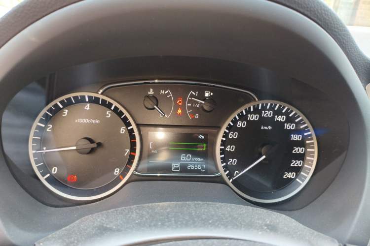 Used Nissan Sylphy 2019 1.6XV CVT Smart Connect Luxury Edition China VI Standard Instrument Cluster