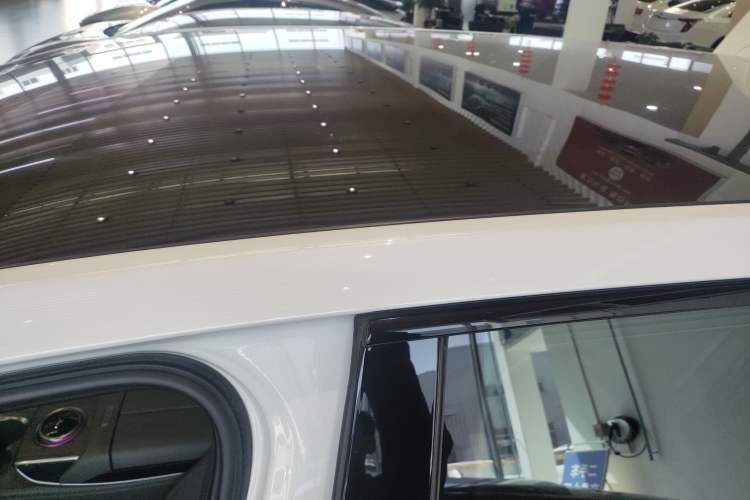 Used Hongqi Tiangong 08 2025 680 Ultra Four-Wheel-Drive Version Roof