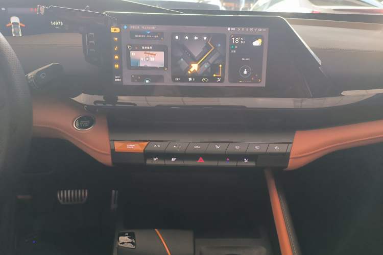 Used CHANGAN UNI-V 2024 2.0T Classic Sport Edition