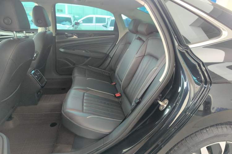 Used Volkswagen Passat 2022 330TSI Starry Elite Edition Custom Version
