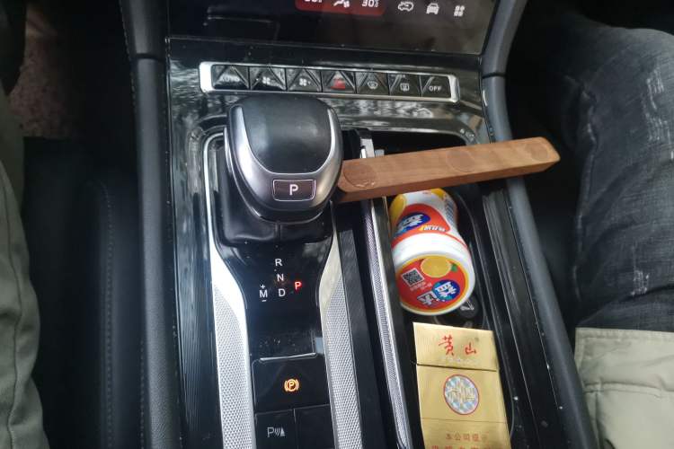 Used Hongqi H5 2023 1.5T DCT Smart Connect Flagship Edition
