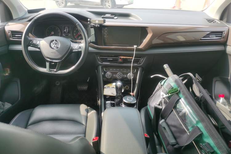 Used Volkswagen Tharu 2020 280TSI Two-Wheel Drive Luxury Plus Version China VI Standard
