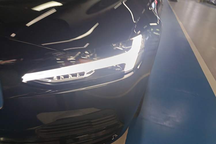 Used Volvo S90 New Energy 2021 T8 eDrive Hybrid Zhiyi Luxury Edition
