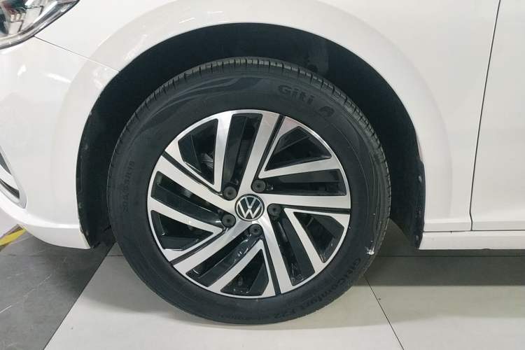 Used Volkswagen Lavida 2023 300TSI DSG Full-Comfort Edition Left Front Wheel Hub
