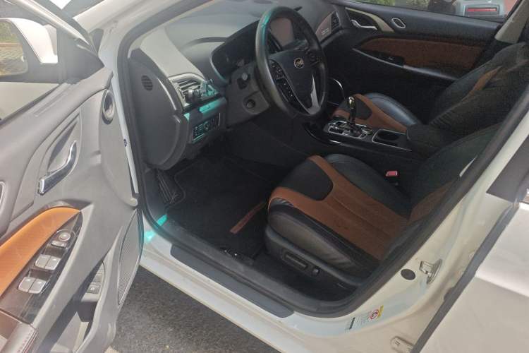 Used BYD Qin New Energy 2015 1.5T Dual-Crown Flagship Plus Edition