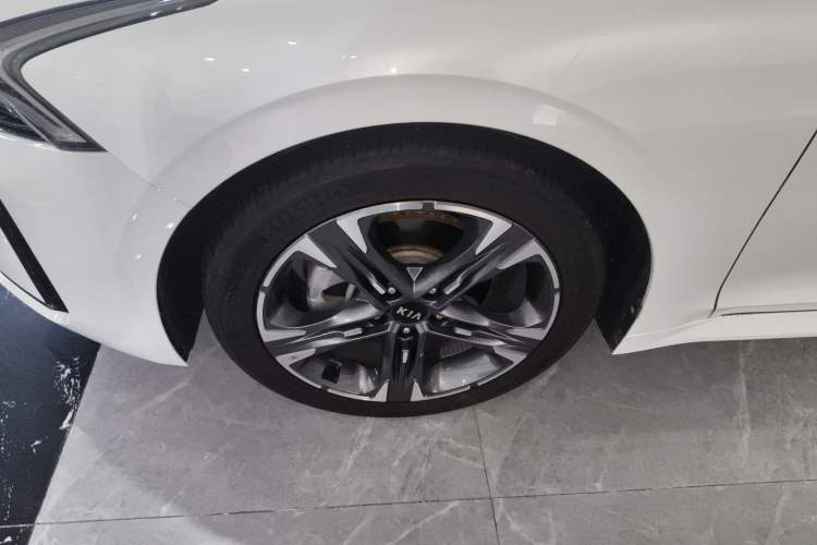 Used Kia K5 2020 270T CVVD Luxury Edition Left Front Wheel Hub